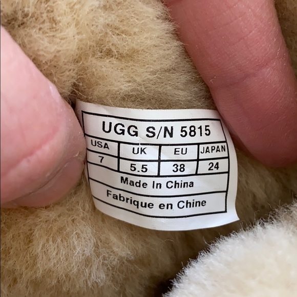 UGG boots- nutmeg/caramel color size 7 - Picture 6 of 8